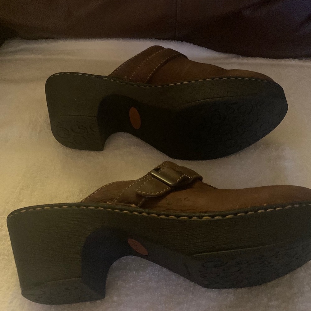 Boc Clogs - image 2